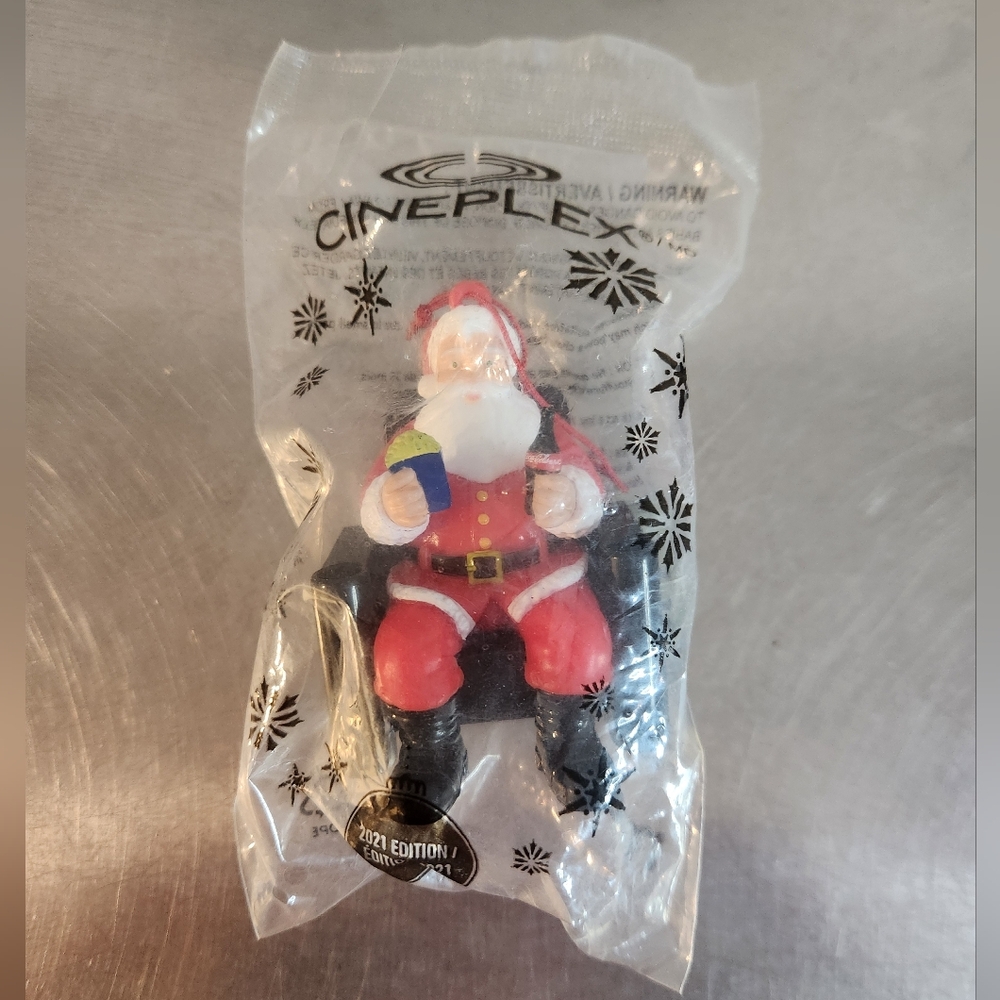 Ciniplex Santa Ornament 2021